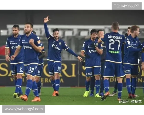 克雷莫内塞战维罗纳 瓦尔迪奥代罗首发